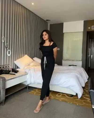 Call Girls Thikri Cash On Delivery