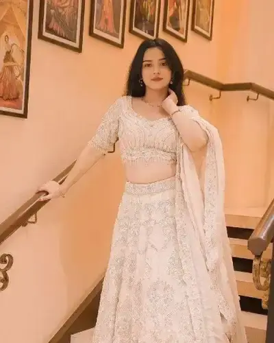 Escort Thikri